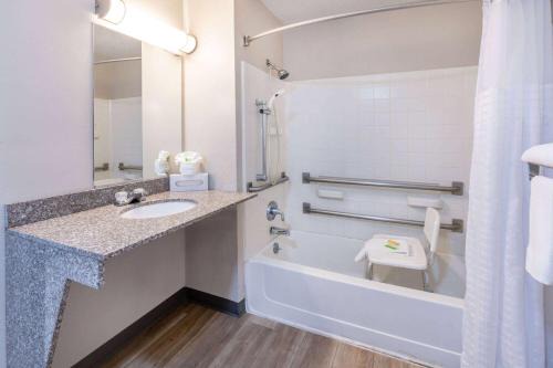 Los Lunas Hotel | Days Inn by Wyndham Los Lunas