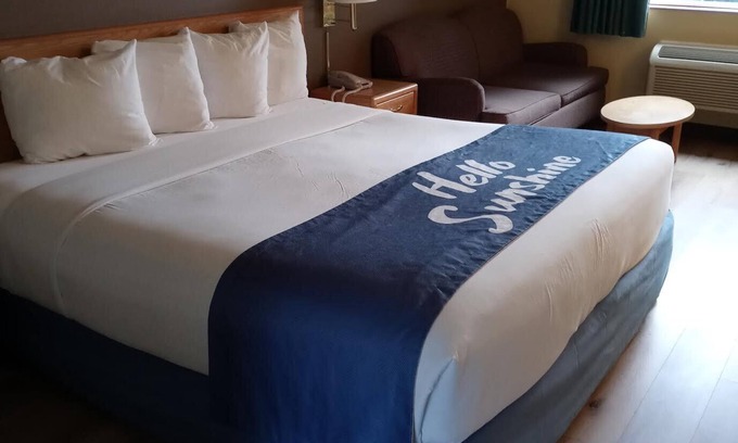 Ocean Shores Hotel | Days Inn by Wyndham Ocean Shores
