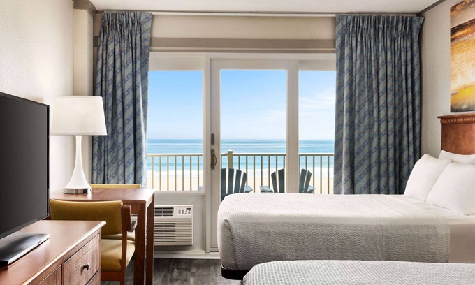 Ocean City Hotel | Days Inn by Wyndham Ocean City Oceanfront