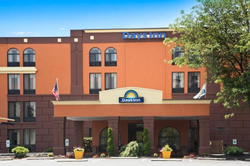 Wyomissing Hotel | Days Inn by Wyndham Reading Wyomissing