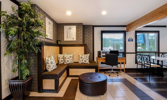 Vernon Hotel | Days Inn by Wyndham Vernon