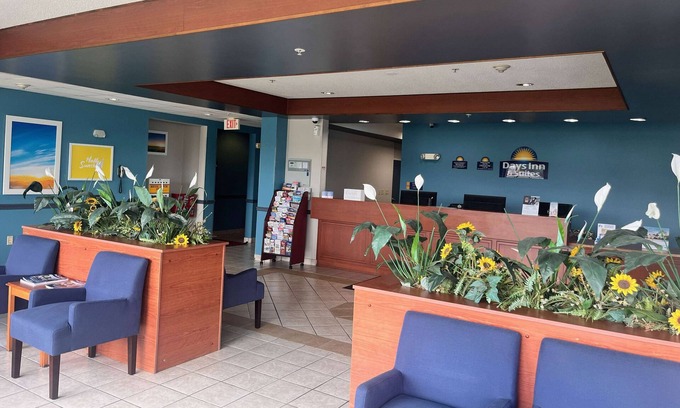 Seaford Hotel | Days Inn & Suites by Wyndham Seaford