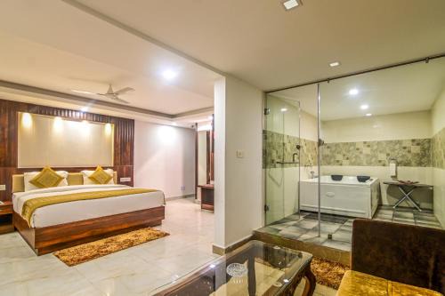 Candolim Resort | De Falcon Goa Beach Resort