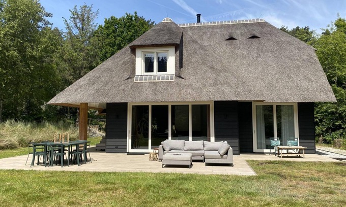 Nes Villa | De Molshoop, comfortable villa next to the forest of Nes with lots of privacy.