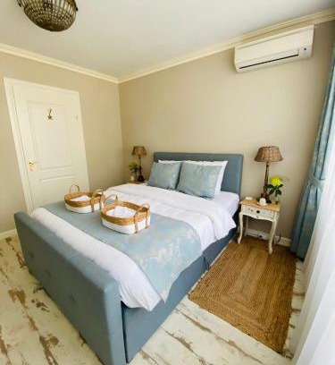 Hoogeveen Bed & Breakfast | De Tuinkamer-----Privé diner op de kamer mogelijk!!!