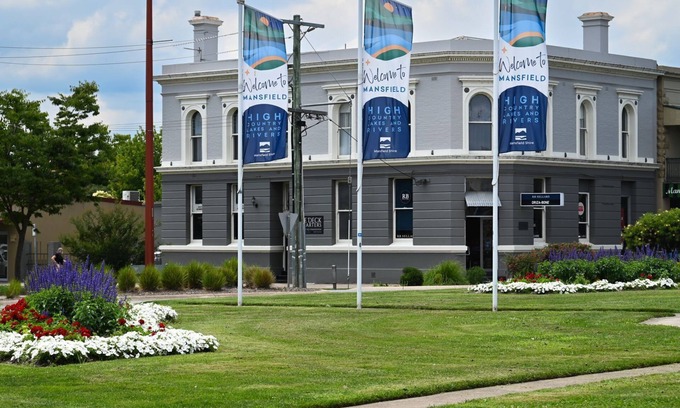 Mansfield Apartment | Deck Quarters - The Loft - Sleeps 2