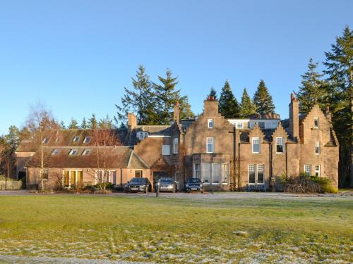 Aboyne House | Dee Valley View