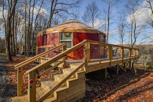 Crellin Other | Deer Pass - Luxury Glamping Yurt Near Deep CreekMd