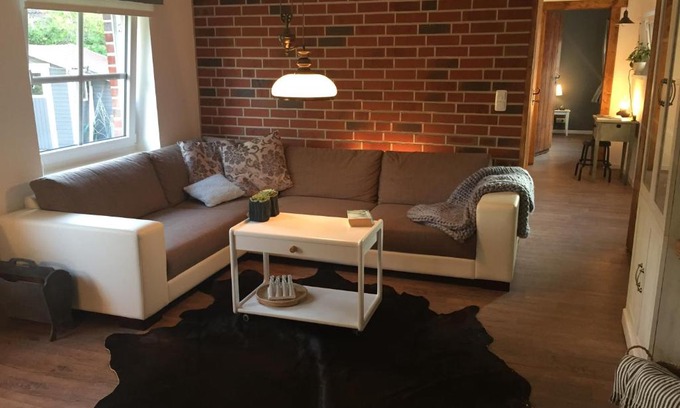 Neuendorf b. Elmshorn Apartment | DeichSch(l)af