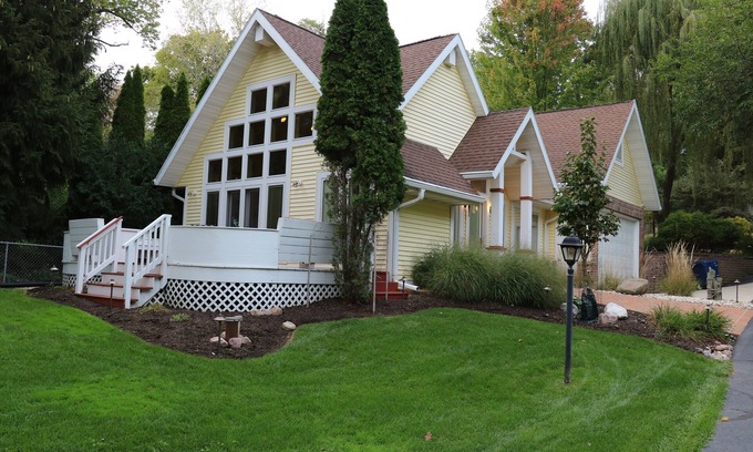 Delavan Lake Cottage | Delavan Lakefront Access Guesthouse