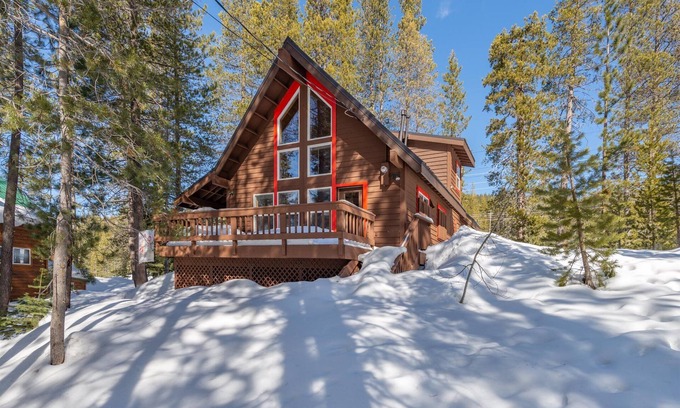 Pla-Vada Woodlands Cabin | Delightful Cabin in the Woods