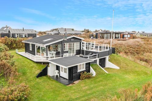 Lokken House | Delightful Drosselvej By Furreby Creek