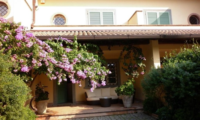 Forte dei Marmi Villa | Deliziosa Villetta