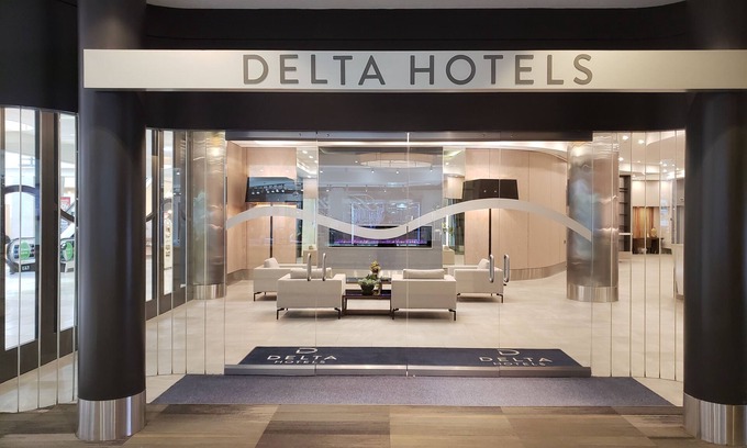 Downtown Edmonton Hotel | Delta Hotels by Marriott Edmonton Centre Suites