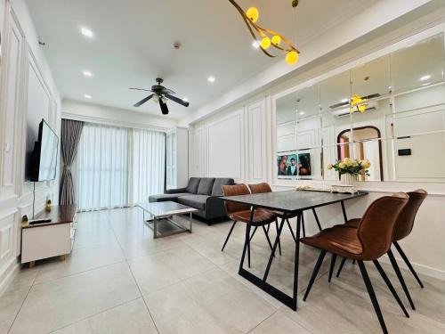 Phu My Hung Apartment | Deluxe Apartment - The Antonia Phu My Hung