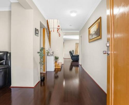 Point Cook House | Deluxe Double Room with private shower