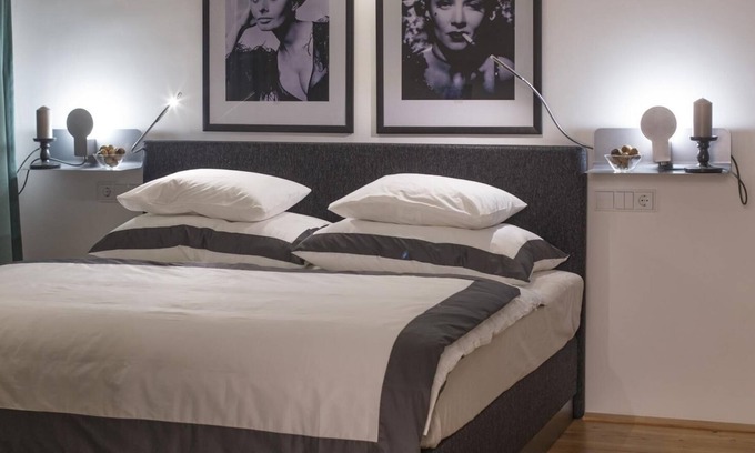 Krems an der Donau House | Deluxe Studio with private parking and air conditioning in the historic city of Krems