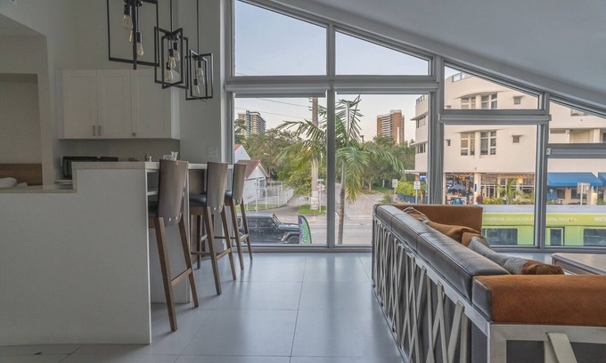 Northeast Miami Hotel | Deluxe Suite at The Biscayne Hotel: Unique MiMo Gem, Floor-to-Ceiling Viewn