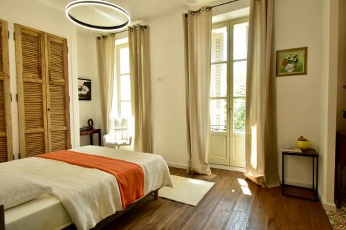 Fontvieille House | Demeure d'exception sur la place de l'église