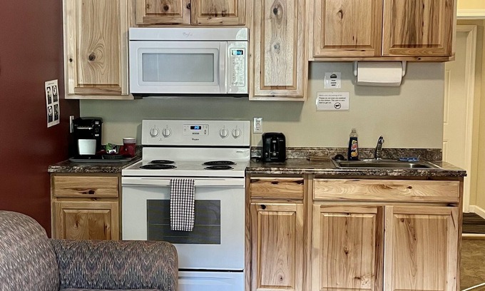 Denali National Park Hotel | Denali Rainbow Village RV Park and Motel