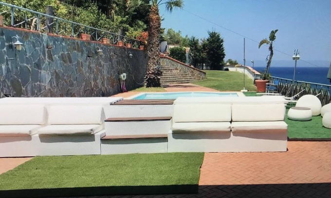 San Nicola l'Arena House | Dependance of 100 square meters, with swimming pool shared with the owners.