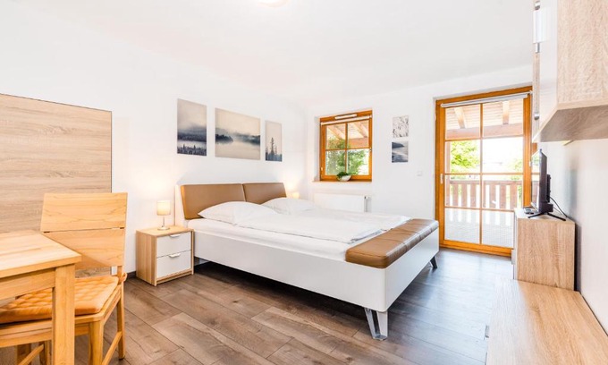 Ebhausen Bed & Breakfast | Der Bradler