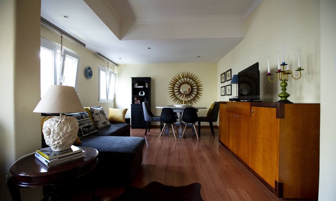 Santo Condestavel Apartment | Derouet 27 Guest House A cozy apartment in a cosmopolitan area of Lisbon