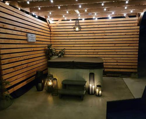 Las Cruces House | Desert Oasis With Hot Tub!