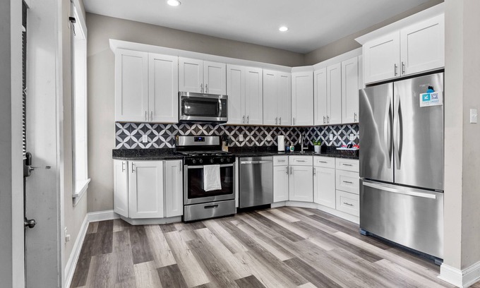 Shaw House | Designer Home in Shaw Right Side - JZ Vacation Rentals