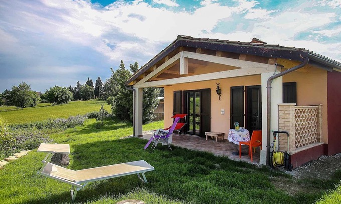 Serra de' Conti House | Detached, comfortable holiday home in the winegrowing area with a great panorama