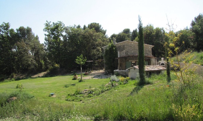 Cabrieres-dʼAigues House | Detached house at the foot of the Luberon near Cabriéres d'Aigues FR2RQ1YR
