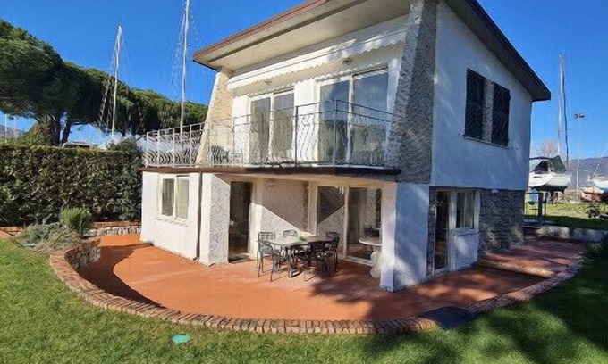 Fiumaretta Villa | Detached villa with garden COD-CITRA 011001LT0116