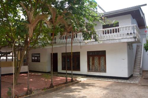 Anuradhapura House | Dewmini Family Resort