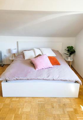 Freilassing Apartment | DG R- Helle 40m2 2-Zimmer Wohnung nähe Salzburg