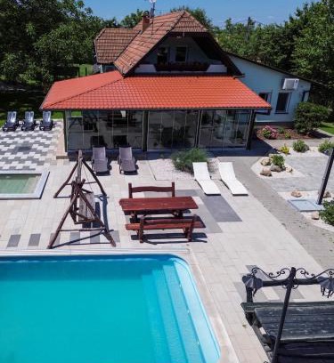 Bekesszentandras Villa | Diófa Vendégház