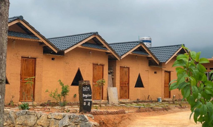 Quan Ba House | Diềm Bungalow