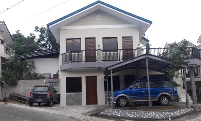 Silang House | Diaz Residence