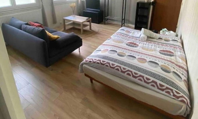 Montchapet Apartment | Dijon - Large studio near Parc Darcy & train station