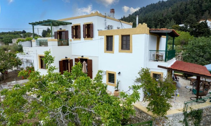 Asfendiou House | DIMIS ASOMATOS HOMES