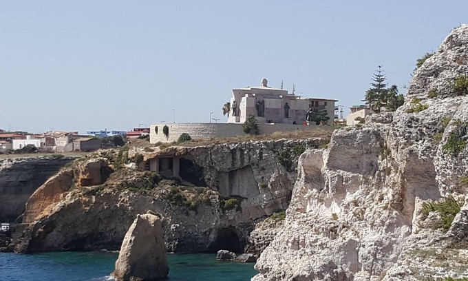 Grottasanta House | Dimora Santa Lucia, bright and comfortable house near the sea