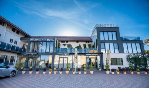 Santana Hotel | Dinasty Hotel
