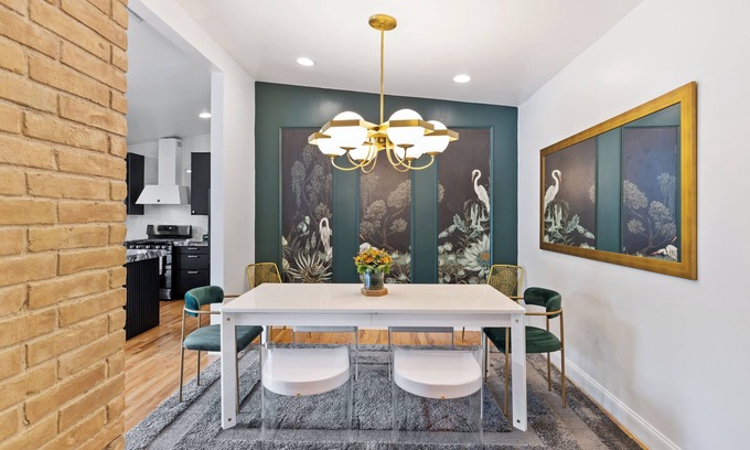 Old Lake Highlands House | Direct Access to Park-Lake-Pool