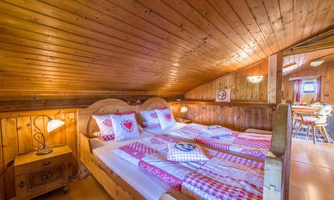 Bernau am Chiemsee Apartment | Direkt zwischen Chiemsee u Alpen Dg