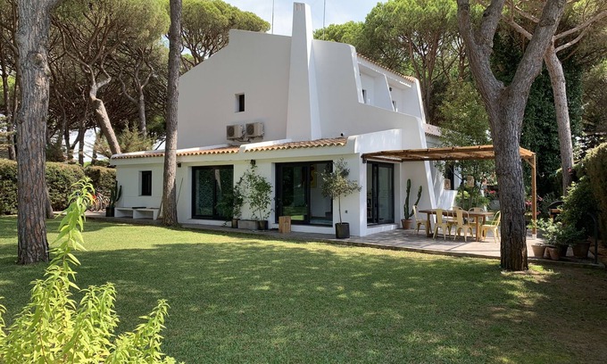 Cabo Roche House | Discover Andalusia in a different way - the protected and authentic Atlantic coast