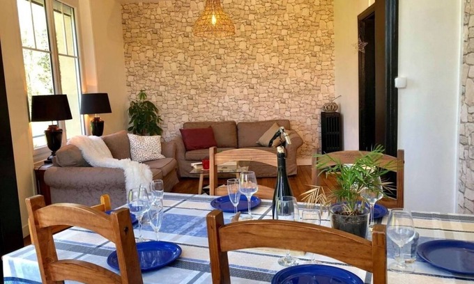 Faymoreau Villa | Discover Villa Des Moulins - Heated pool & Jacuzzi