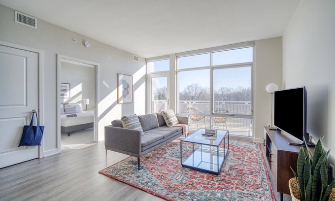 McLean Apartment | Divine Fairfax 1BR w/BBQ Grills & Gym, nr Theater, by Blueground