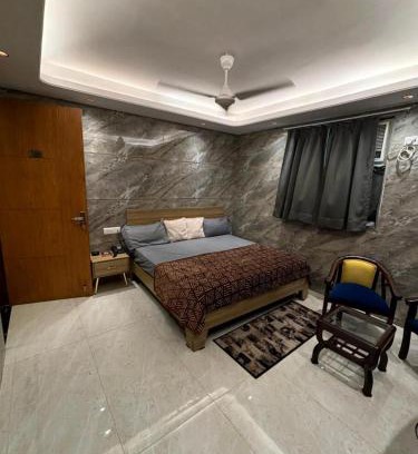 Lajpat Nagar Bed & Breakfast | Divine Residency