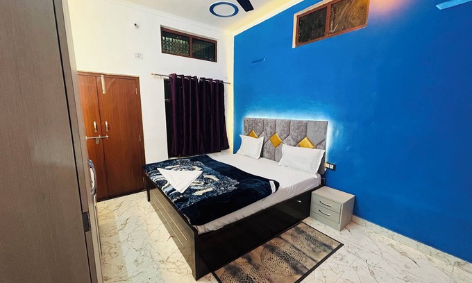 Ayodhya House | Divya Darshan Stay