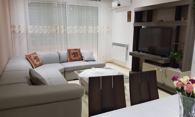 Algiers Apartment | do not pass by well located for business or pleasure trips.