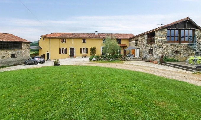 Montousse Apartment | Do you want to relax in the high Pyrenees, quiet and close to the mountains? Then this place is made